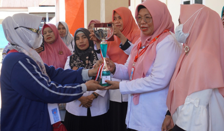 PIALA JUARA LOMBA PORSENI TINGKAT NASIONAL