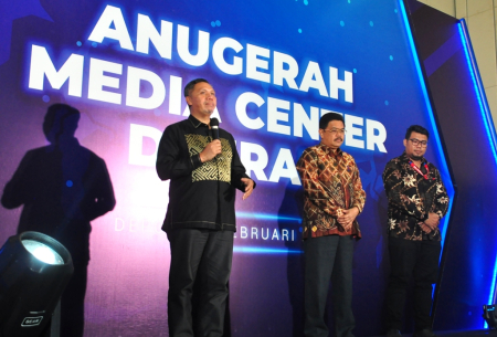 MEDIA CENTER TERBAIK