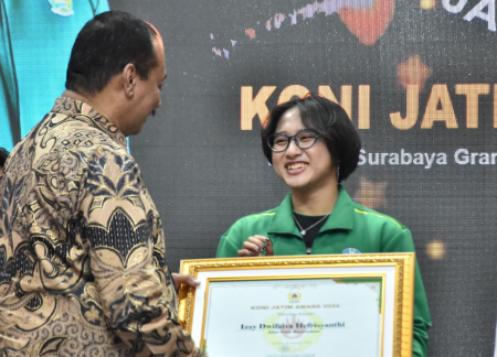 ATLET PUTRI BERPRESTASI