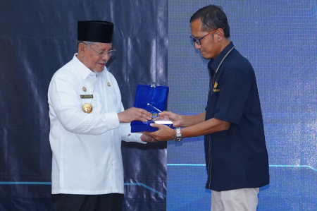 PENYERAHAN DIPA DAN TKD PROVINSI MALUKU UTARA