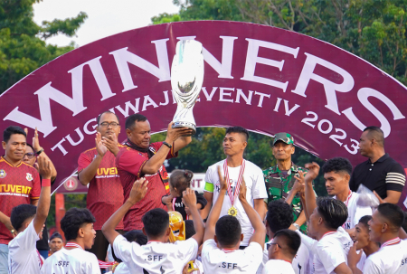 PIALA BERGILIR SEPAK BOLA TUVEN KE-IV