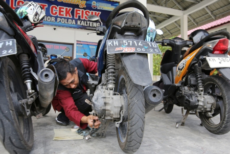 CEK FISIK KENDARAAN BERMOTOR 