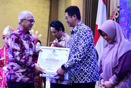 PENGHARGAAN IMPLEMENTASI KURIKULUM MERDEKA