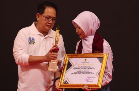PENGHARGAAN DUTA PELAJAR ANTI KORUPSI