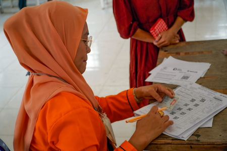 VERIFIKASI DATA PENERIMA BANTUAN