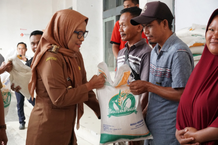 SERAHKAN BANTUAN BERAS