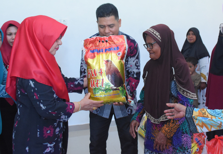 SERAHKAN BANTUAN KEBUTUHAN POKOK