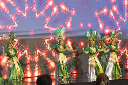 TARIAN PESONA NUSANTARA 