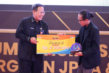 PENGHARGAAN JPRA DAN APW DISKOMINFO JATIM