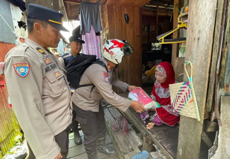 PENYERAHAN BANTUAN SOSIAL 