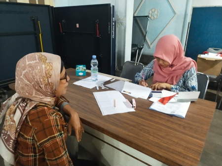 TERIMA BANTUAN KEMENTERIAN SOSIAL