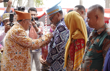 SEMATKAN LENCANA KARYA SATYA
