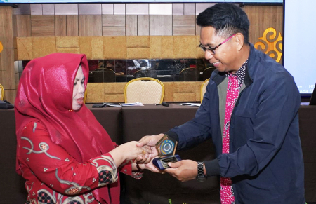 PERAN AKTIF DALAM PEMBANGUNAN
