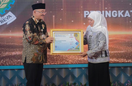 PEMPROV JATIM RAIH PENGHARGAAN BKN AWARD 2023