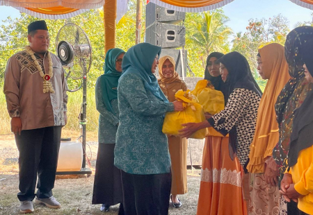 BERIKAN BANTUAN SEMBAKO