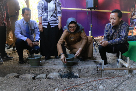 PELETAKAN BATU PERTAMA BANTUAN RTLH