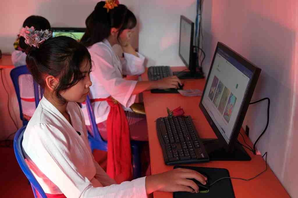 PELUNCURAN PERPUSTAKAAN DIGITAL