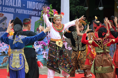 TARIAN NKRI SMPN 3 SINGKAWANG