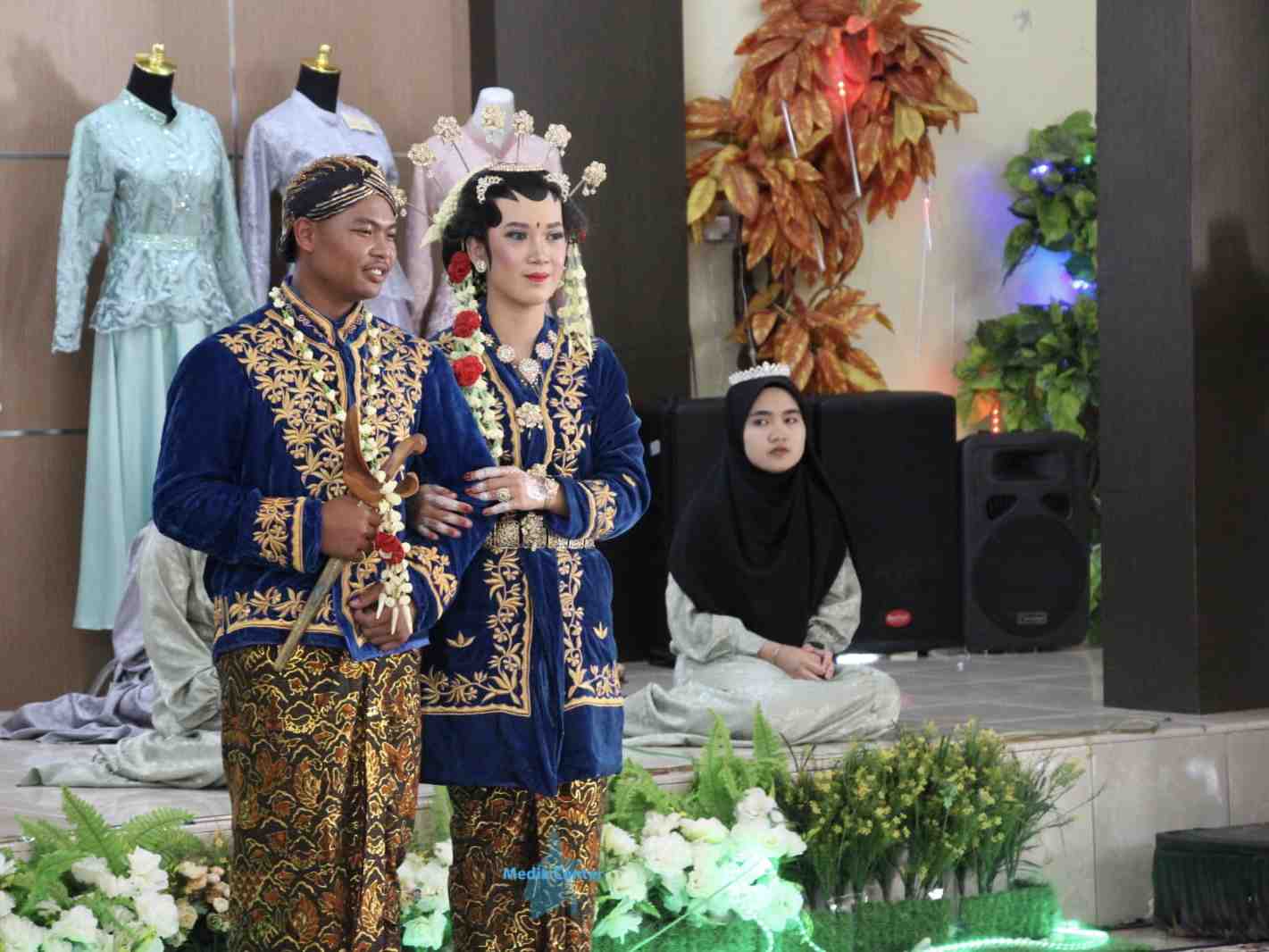 PENGANTIN ADAT JAWA