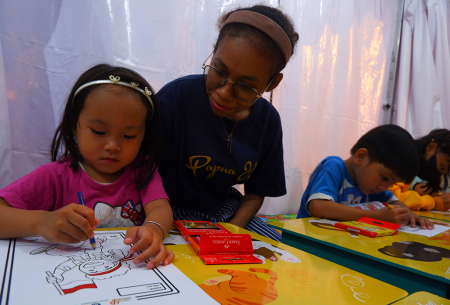 KUIS LITERASI MEWARNAI DI PAPUA
