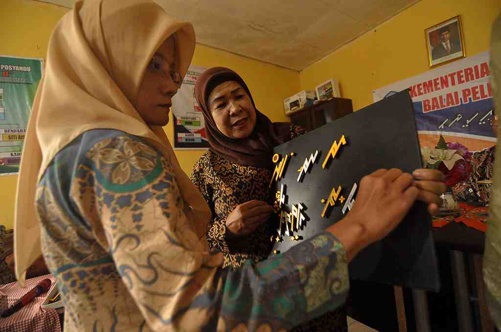 PELESTARIAN HURUF AKSARA SUKU REJANG