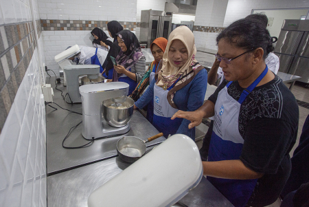 PELATIHAN MEMASAK AHLI WARIS KORBAN KECELAKAAN LALU LINTAS