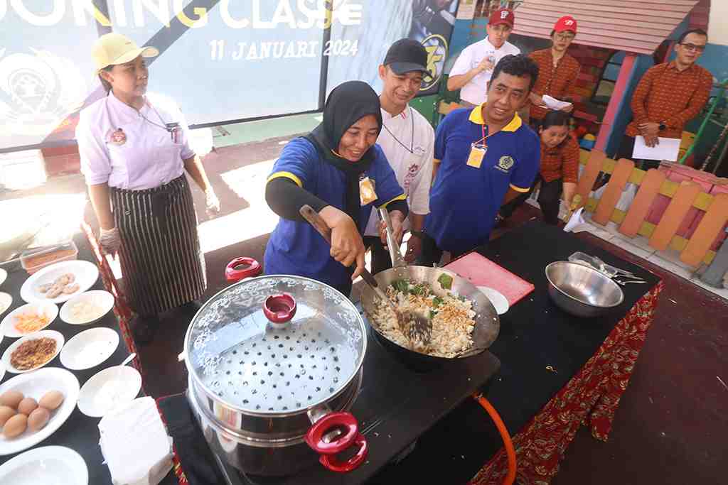 PELATIHAN MEMASAK DI LAPAS KEDIRI