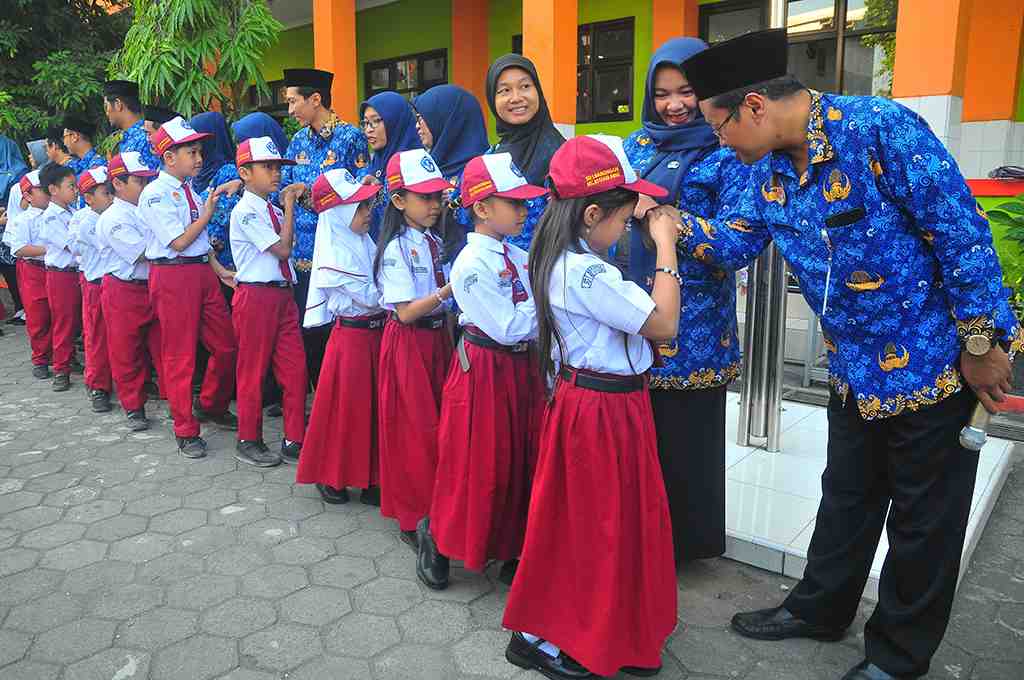 HARI PERATAMA SEKOLAH DI KUDUS