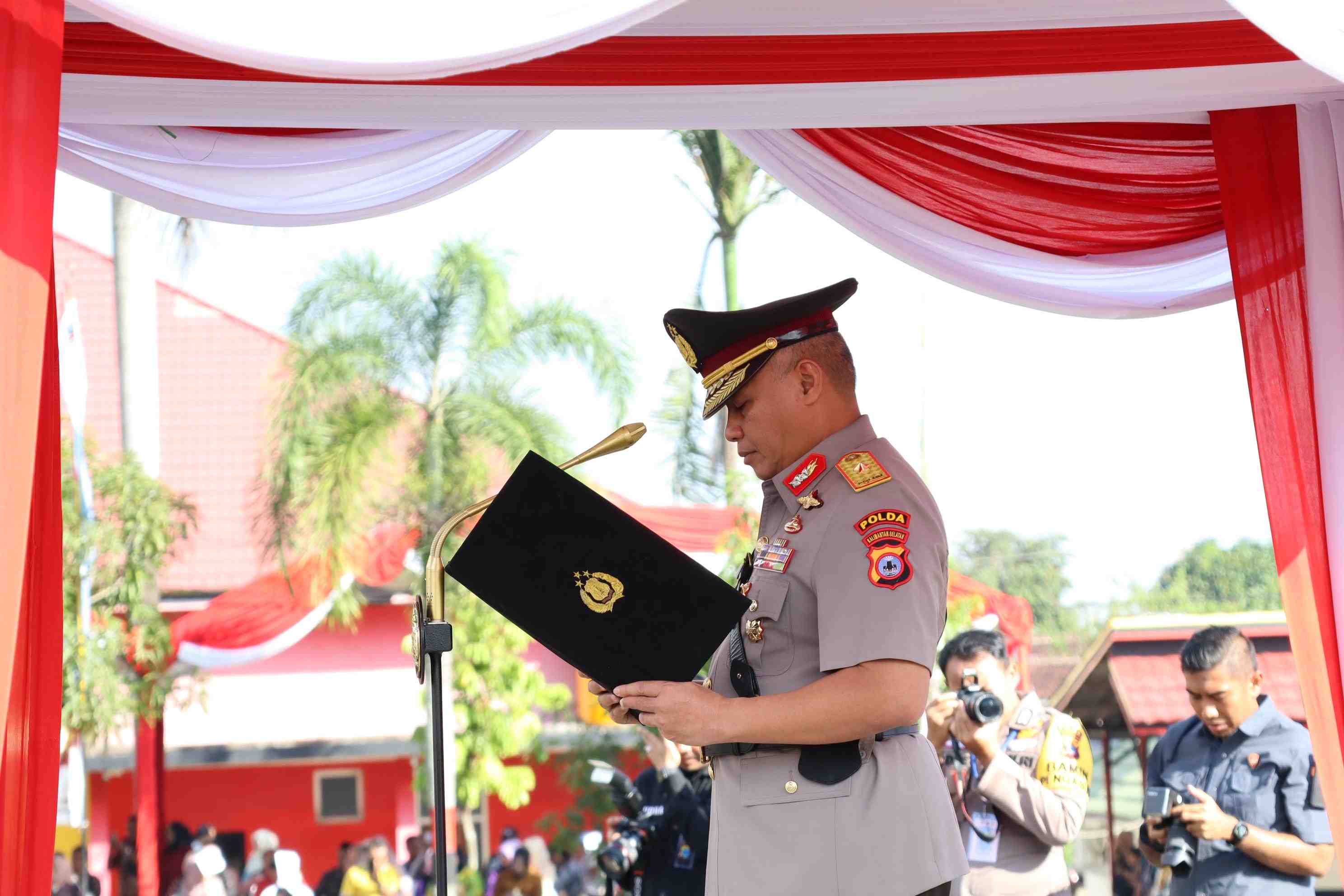PEMBACAAN SURAT KEPUTUSAN