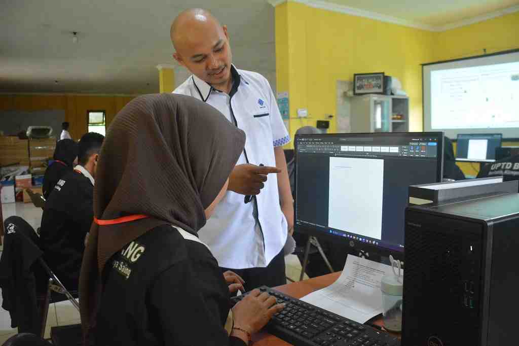 PELATIHAN PRACTICAL OFFICE ADVANCE