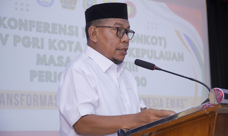 KONFERENSI KE IV PGRI TIDORE