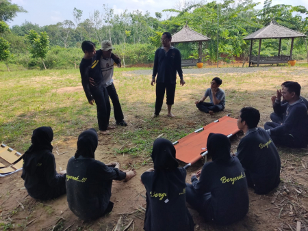 LATIHAN TANGGAP KEBENCANAAN PEMUDA KALSEL 