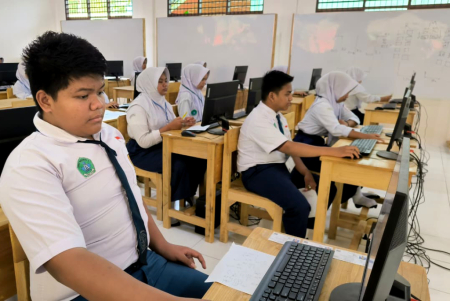 GLADI BERSIH TKA SMPN 7 KARANG INTAN