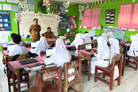 GLADI BERSIH TKA SDN KELAMPAIAN ILIR 1