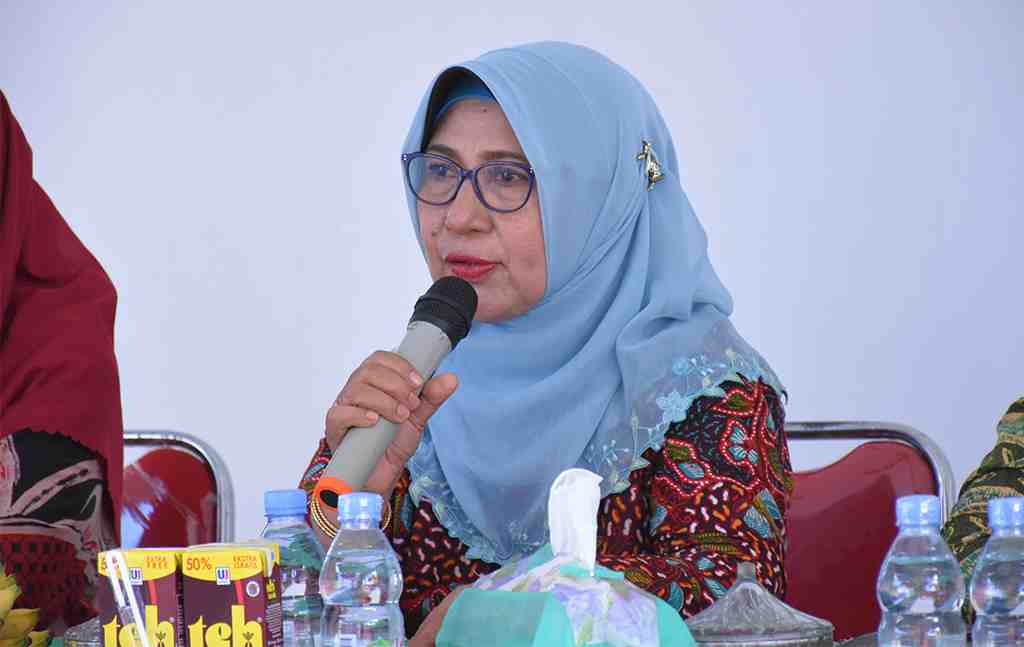 BEKERJA SAMA MELAKSANAKAN PROGRAM KERJA YANG KREATIF DAN INOVATIF