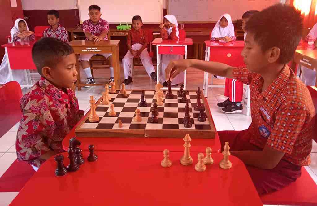 LOMBA CATUR FLS2N TINGKAT SEKOLAH DASAR