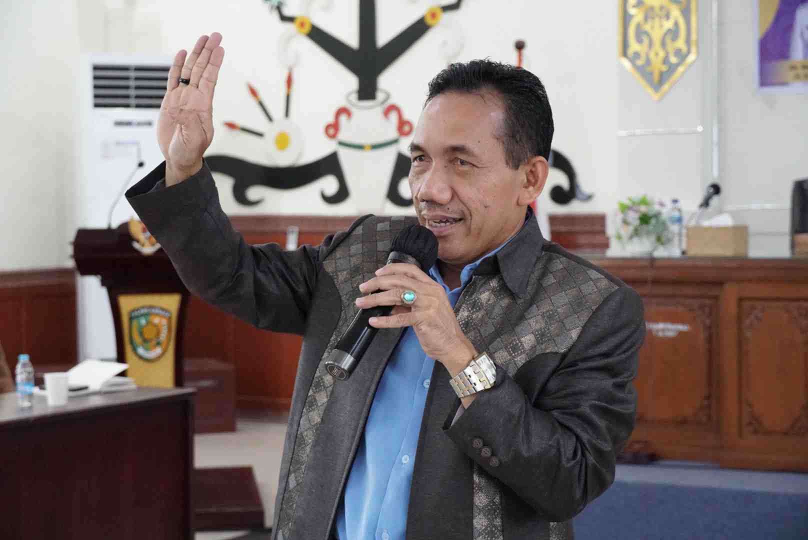 PRAKTIK BAHASA ISYARAT 