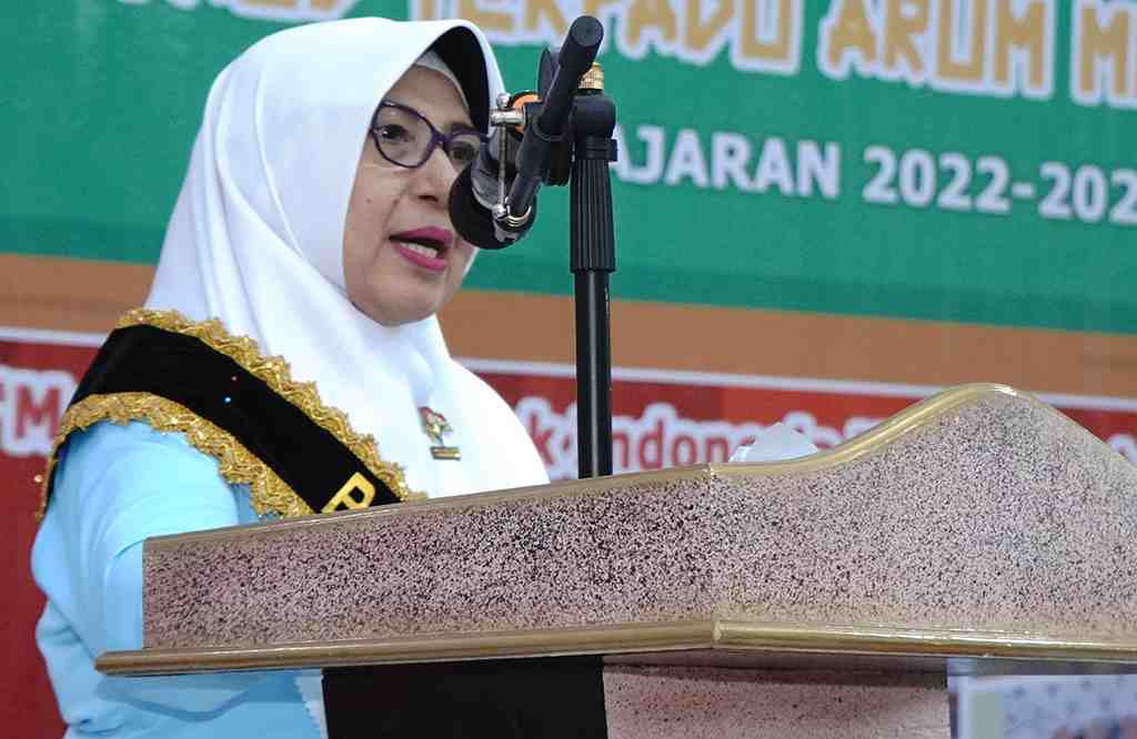 ILMU YANG BERMANFAAT BAGI ANAK-ANAK DIDIK