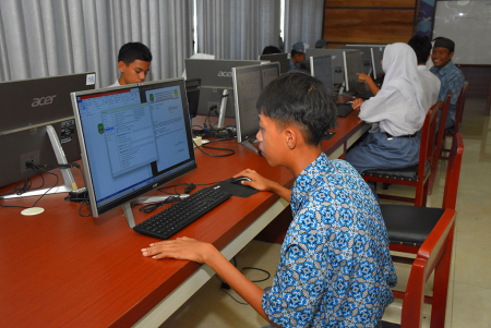 PRAKTIK MEMBUAT SURAT