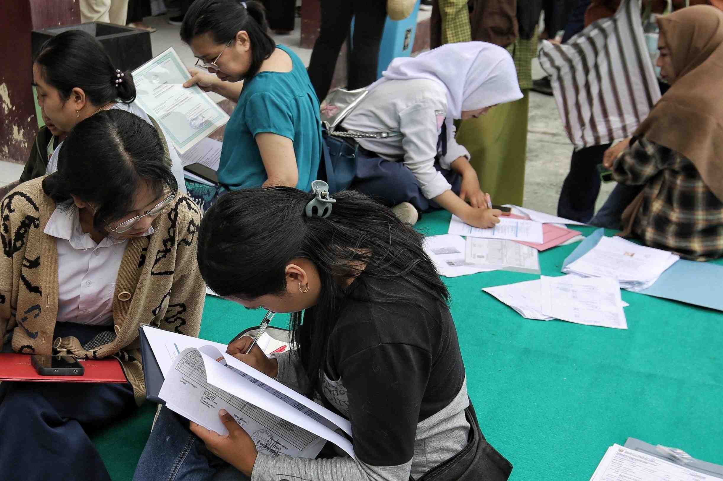 DAFTAR ULANG PESERTA DIDIK