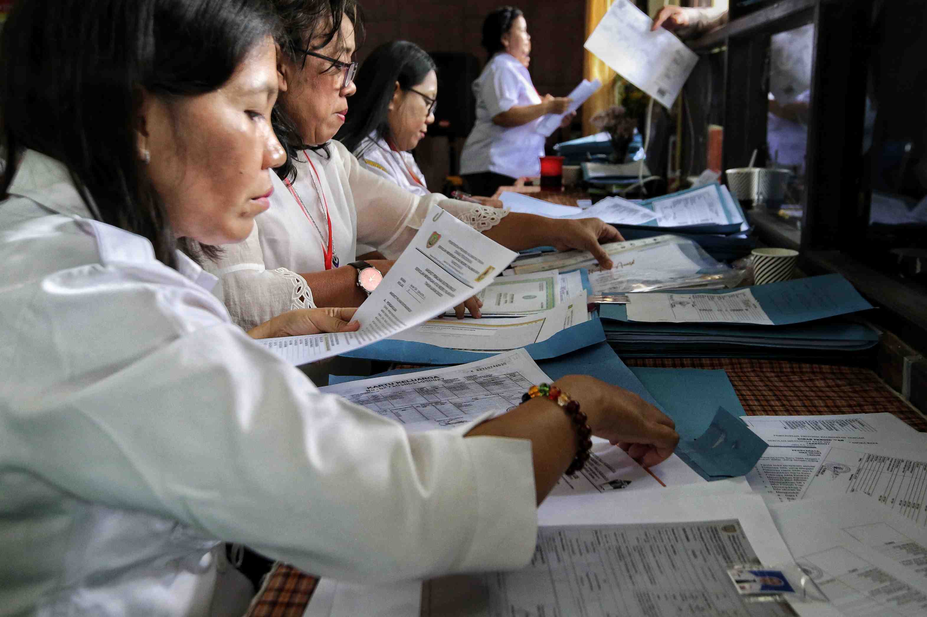 PERIKSA BERKAS DAFTAR ULANG 