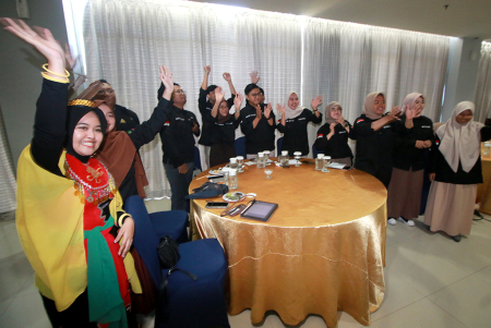 PENGUKUHAN DUTA DAMAI REGIONAL KALIMANTAN SELATAN