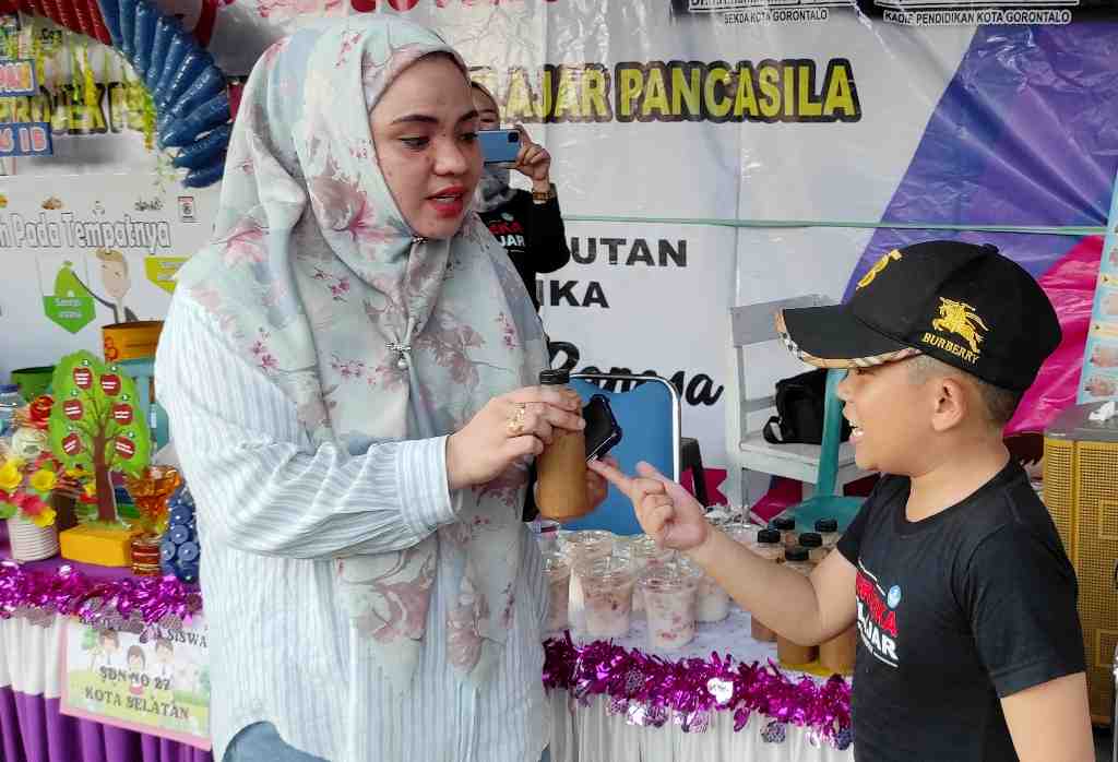 ES KOPI BUATAN SISWA