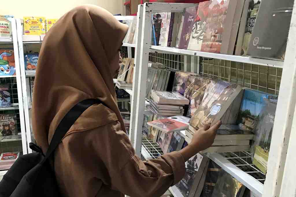GERAKAN LITERASI MEMBACA