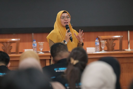MATERI GOVERNMENT PUBLIC RELATION