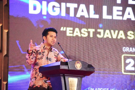 DIGITAL LEADERSHIP ACADEMY JATIM 2013