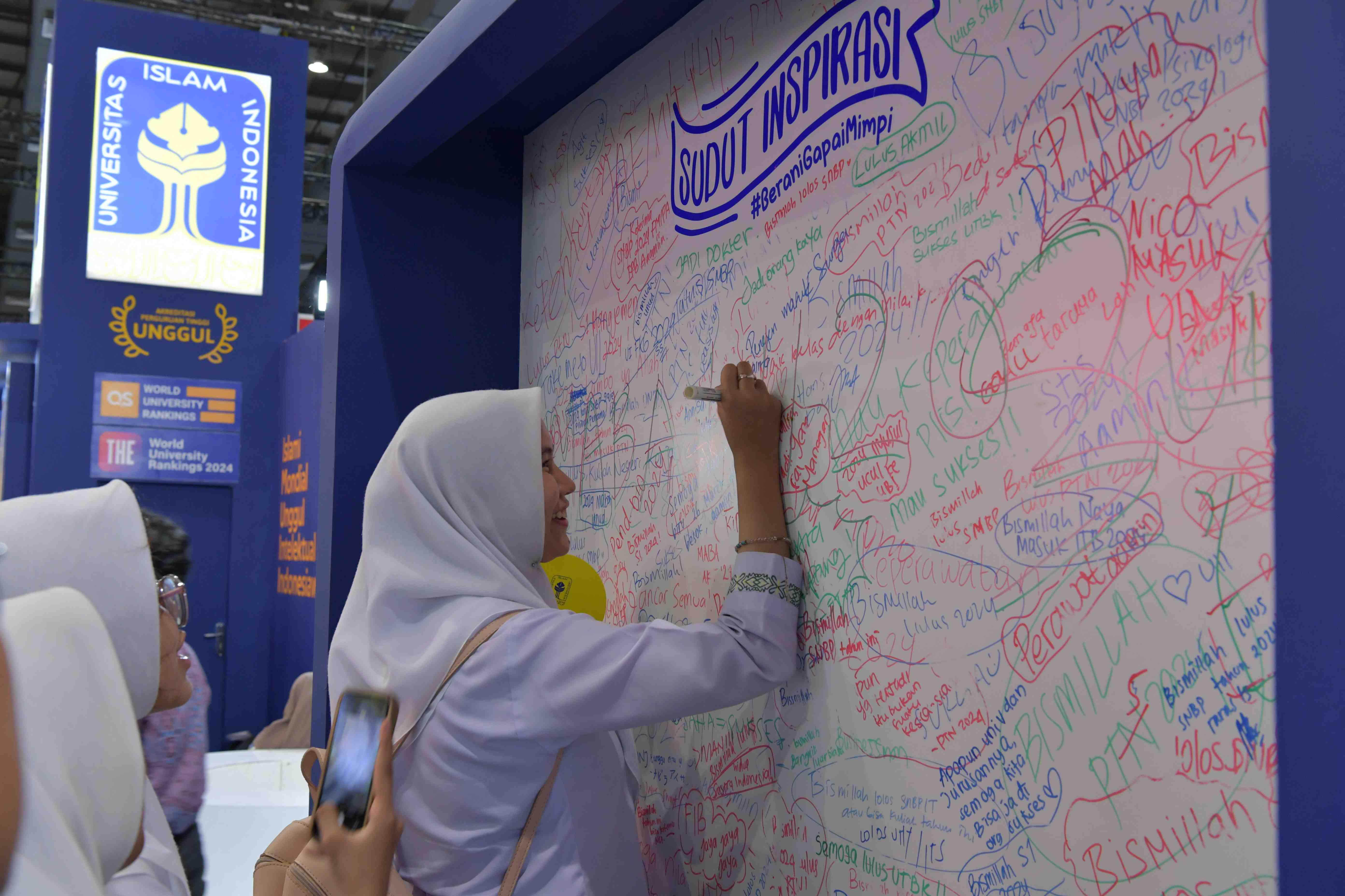 PAMERAN PENDIDIKAN PERGURUAN TINGGI INDONESIA 