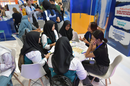 PAMERAN PENDIDIKAN PERGURUAN TINGGI INDONESIA 