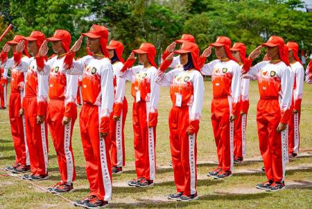 LATIHAN SIKAP HORMAT   