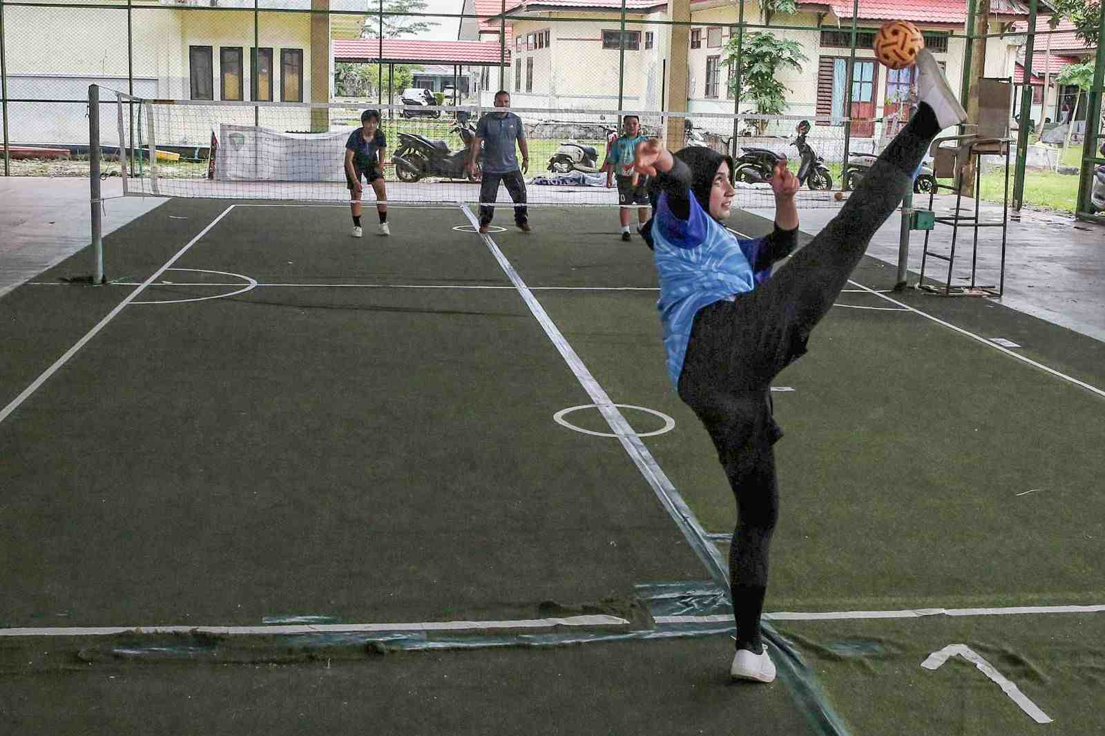 PERSIAPAN ATLET SEPAK TAKRAW KALTENG
